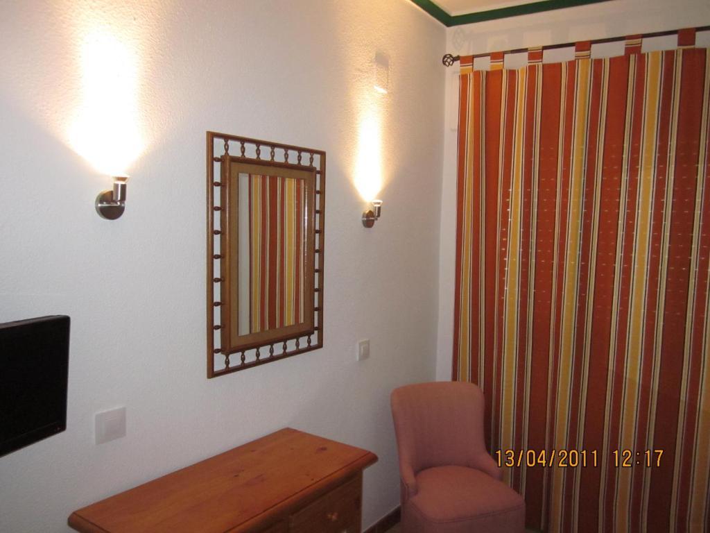 Hotel San Vicente - Centro Playa Conil De La Frontera Chambre photo