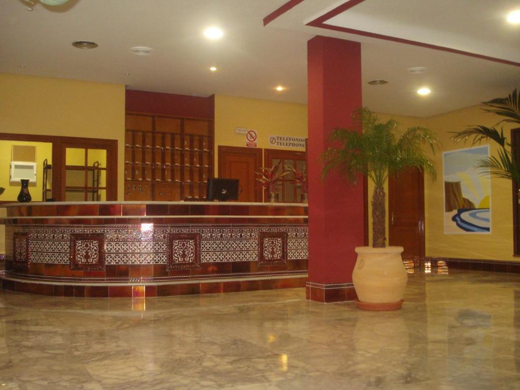 Hotel San Vicente - Centro Playa Conil De La Frontera Extérieur photo