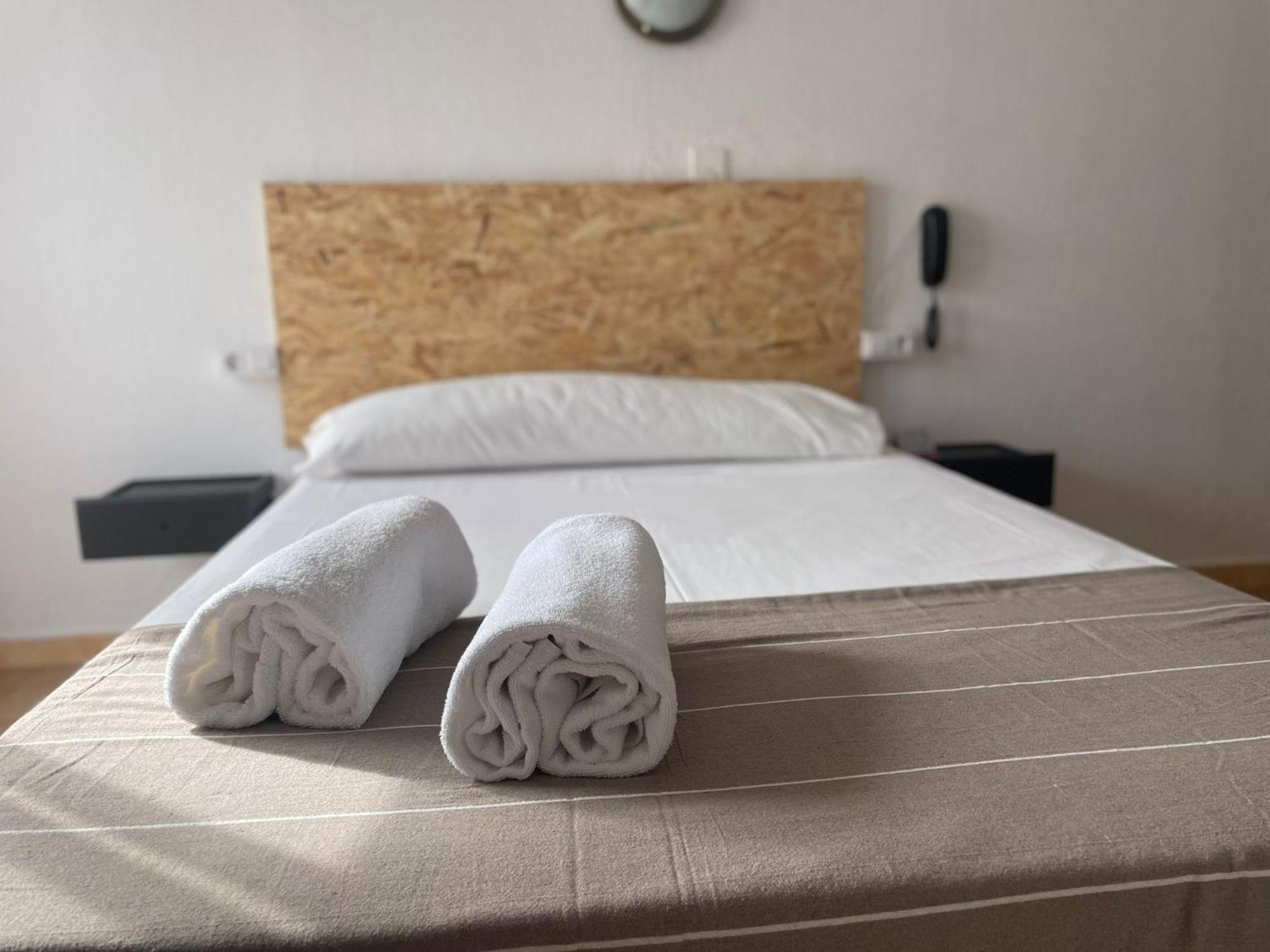 Hotel San Vicente - Centro Playa Conil De La Frontera Extérieur photo