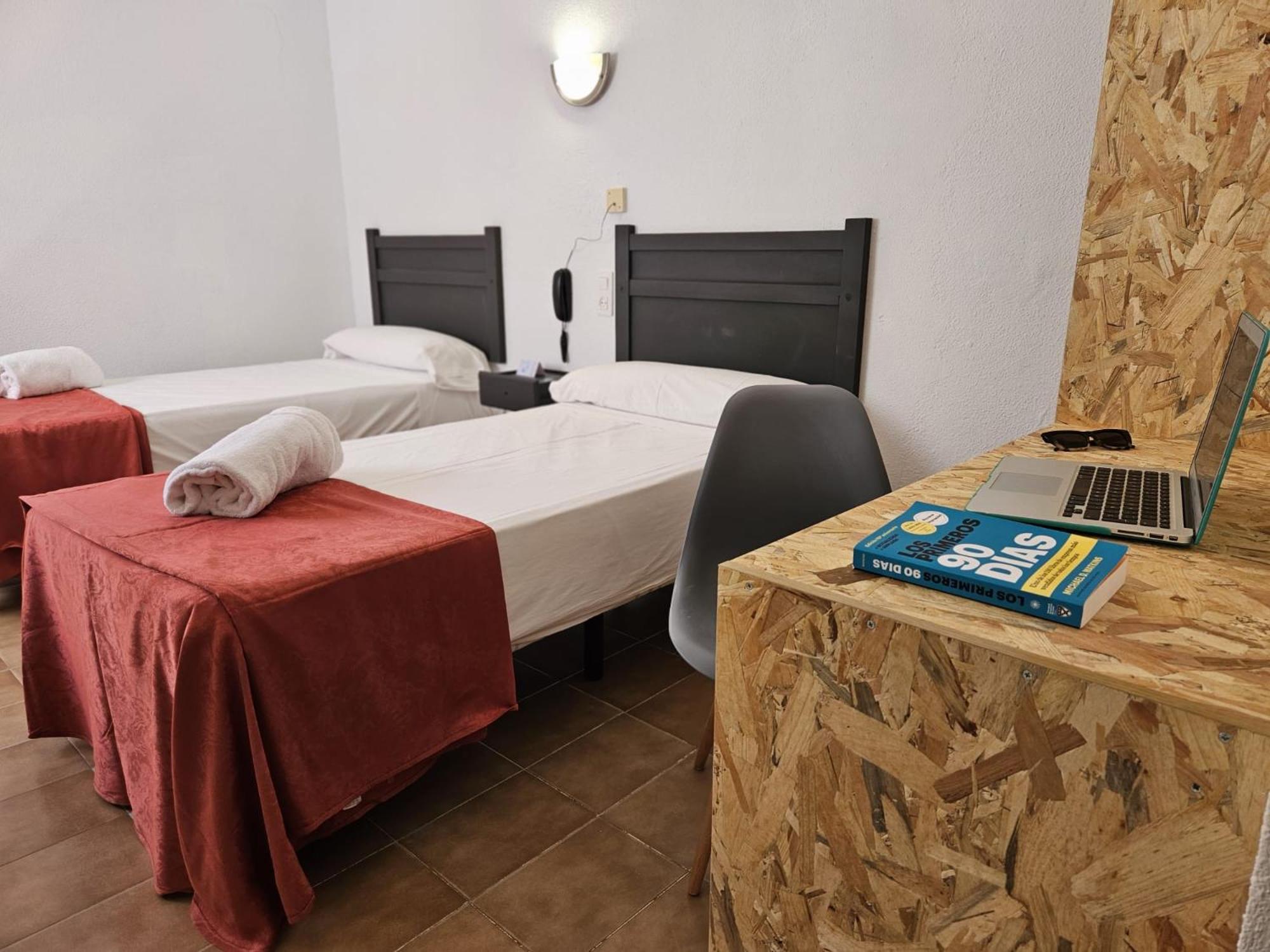 Hotel San Vicente - Centro Playa Conil De La Frontera Chambre photo