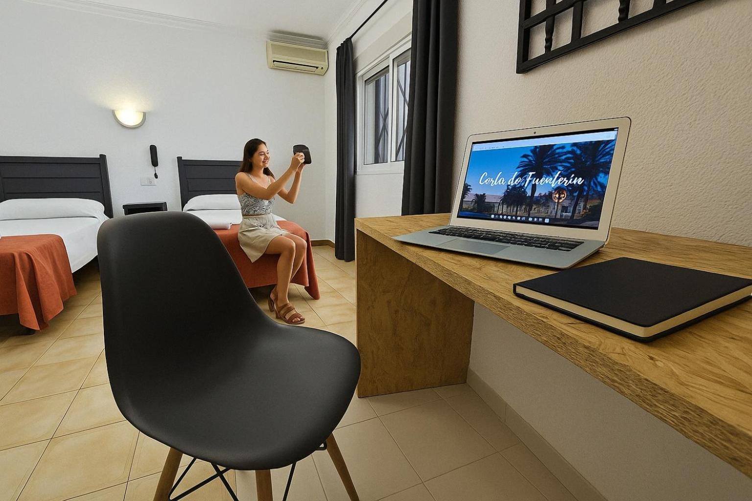 Hotel San Vicente - Centro Playa Conil De La Frontera Extérieur photo